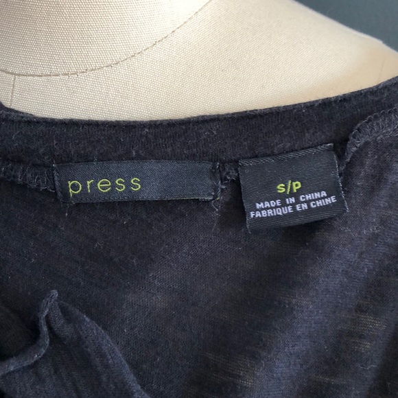 Press Ruffle T-Shirt - Picture 4 of 4